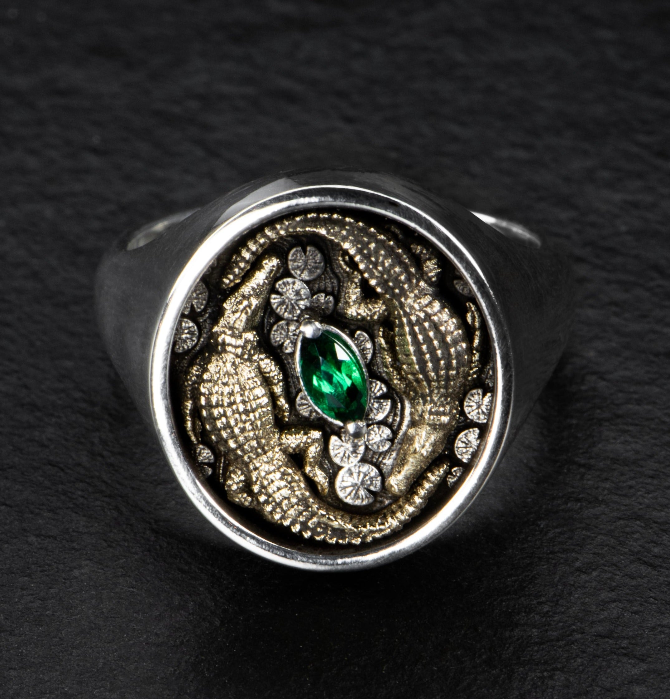 Emerald & Gold Ring - DELTA
